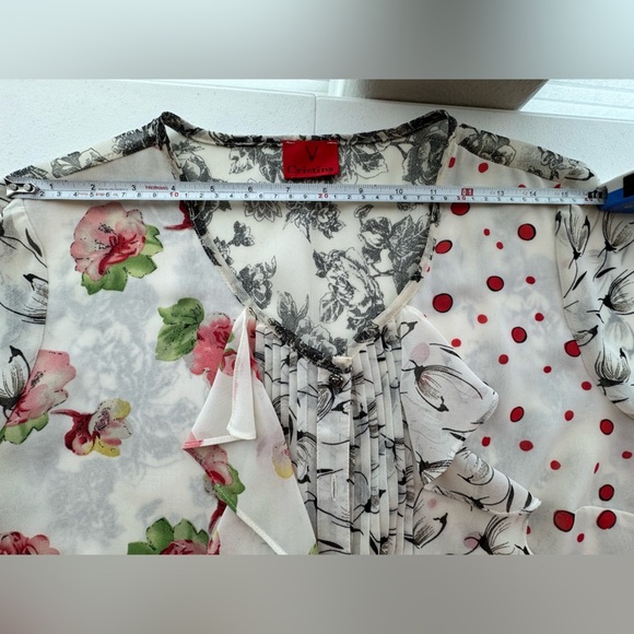 V Cristina Floral Ruffled Button Down Blouse - Picture 8 of 10